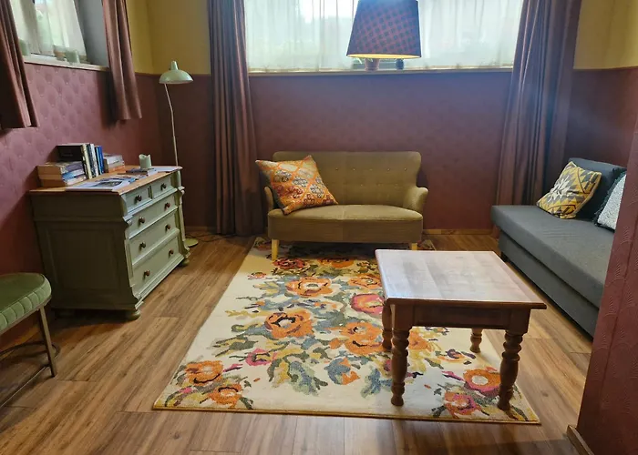 Warempel 팔켄뷔르흐안더횔